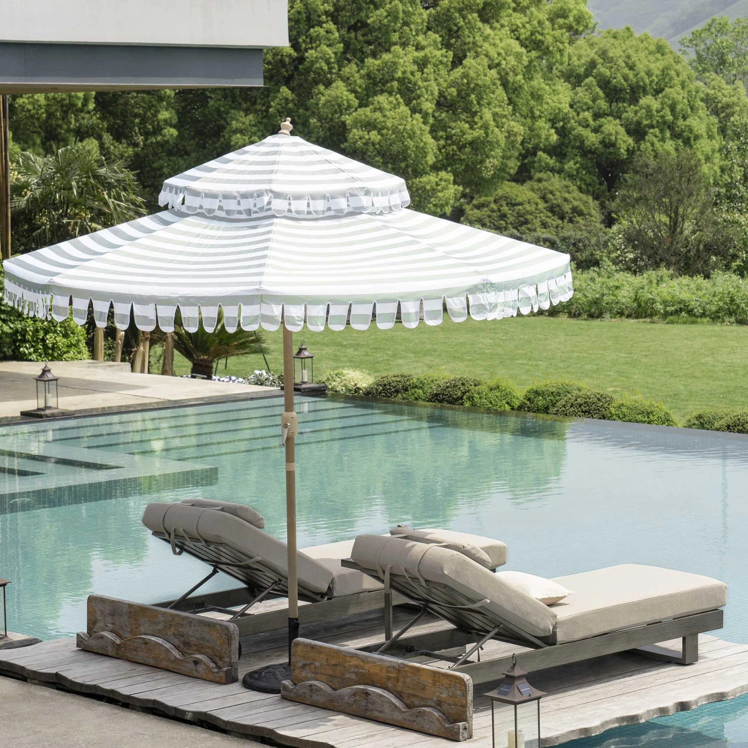 Montrose Aluminium Outdoor Sun Lounger Set, Brushed Silver Oak - Image 3